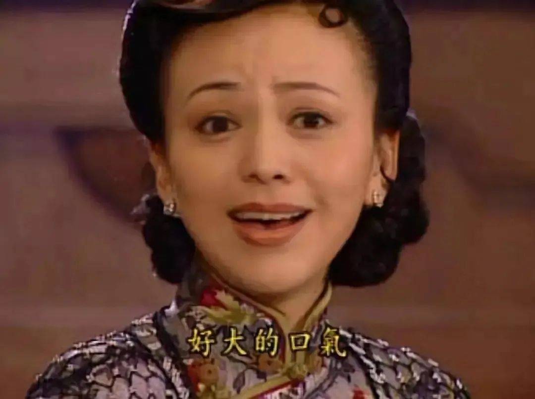 54岁王琳穿婚纱走秀引热议，网友直呼认不出是“雪姨”，本人回应